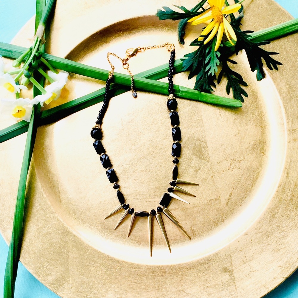🇺🇸 Black & Gold Spikes Necklace
